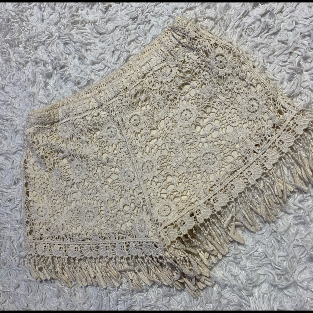 🌸5/$25 Forever21 Crochet Fringe Hem Shorts . SM